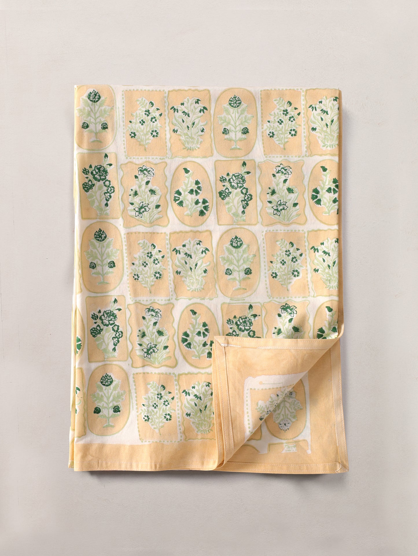 Green parrot and yellow motif tiles dining table cover