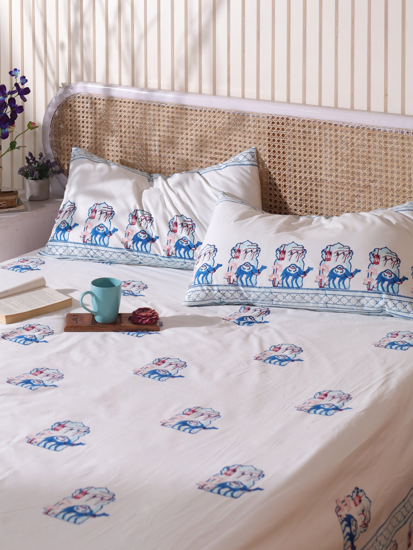 Blue and peach jharokha motif bedsheet set