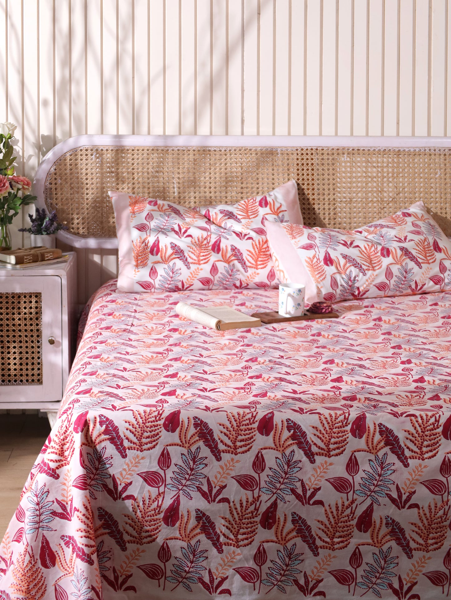 Red and peach forest garden bedsheet set