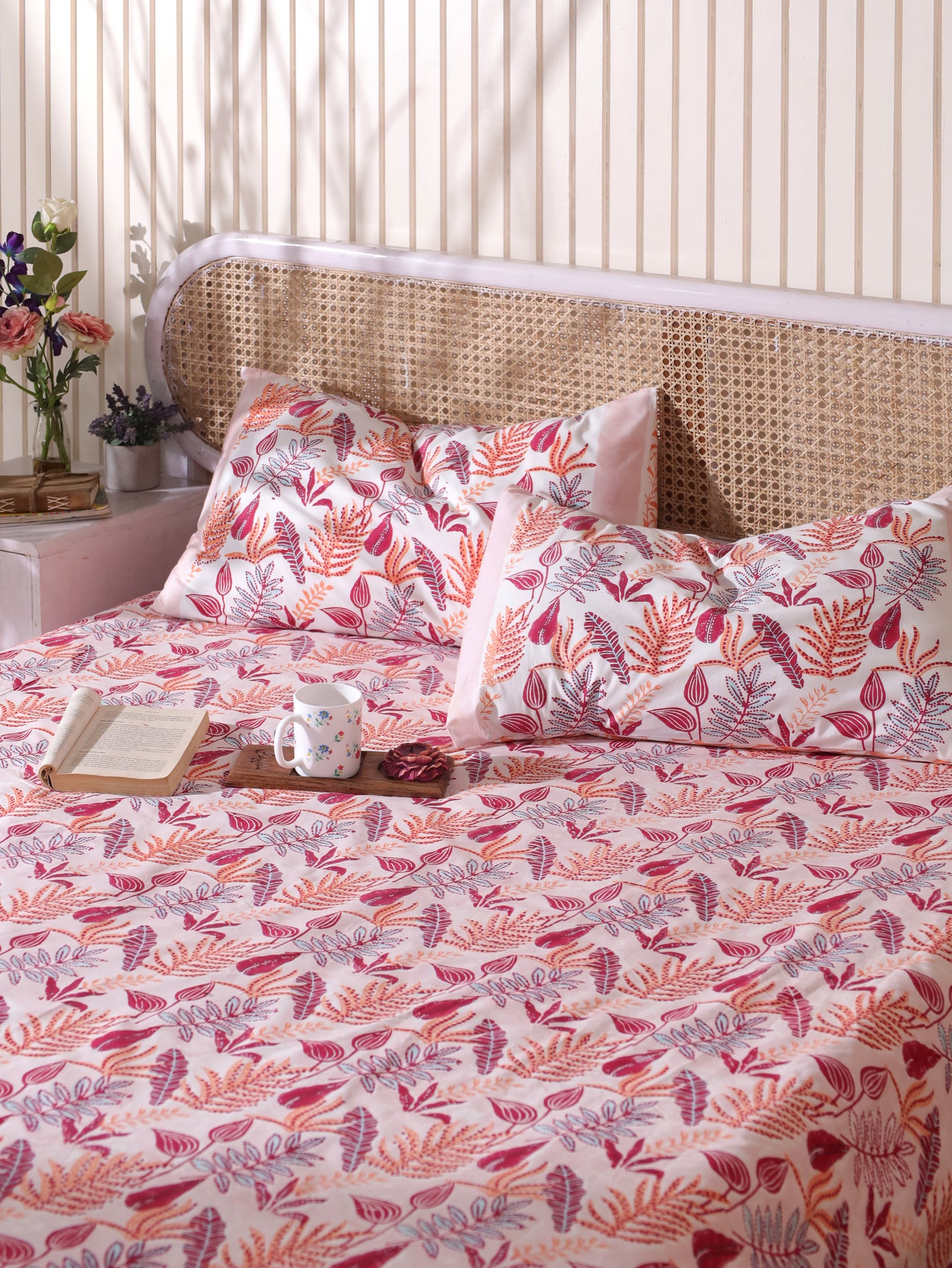 Red and peach forest garden bedsheet set
