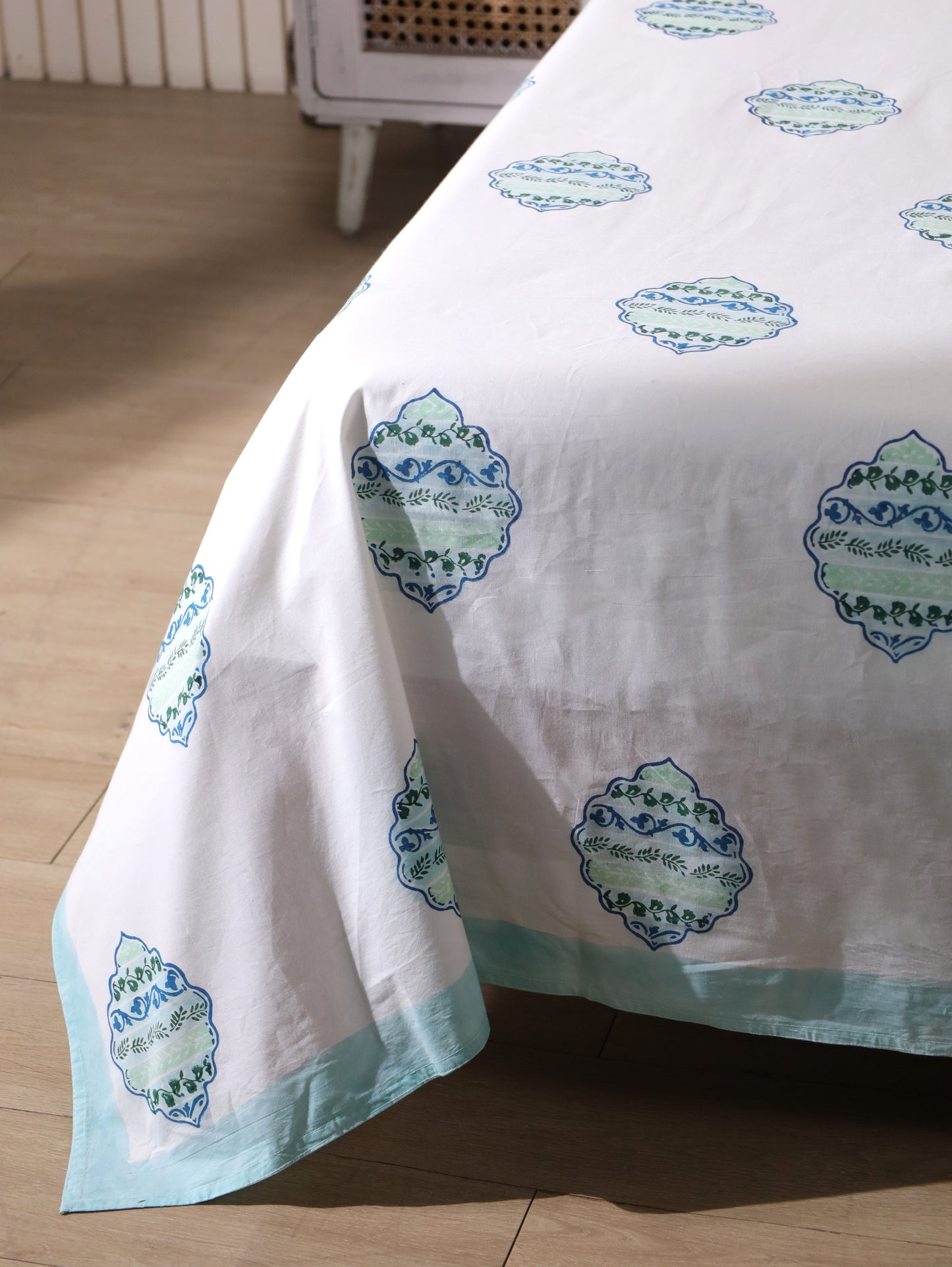 Blue and green heera jaal motif bedsheet set