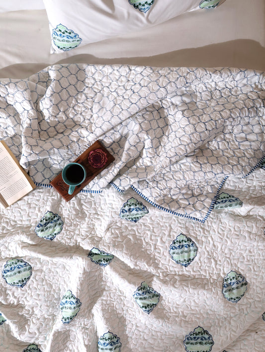 Blue and green heera jaal motif mulmul quilt