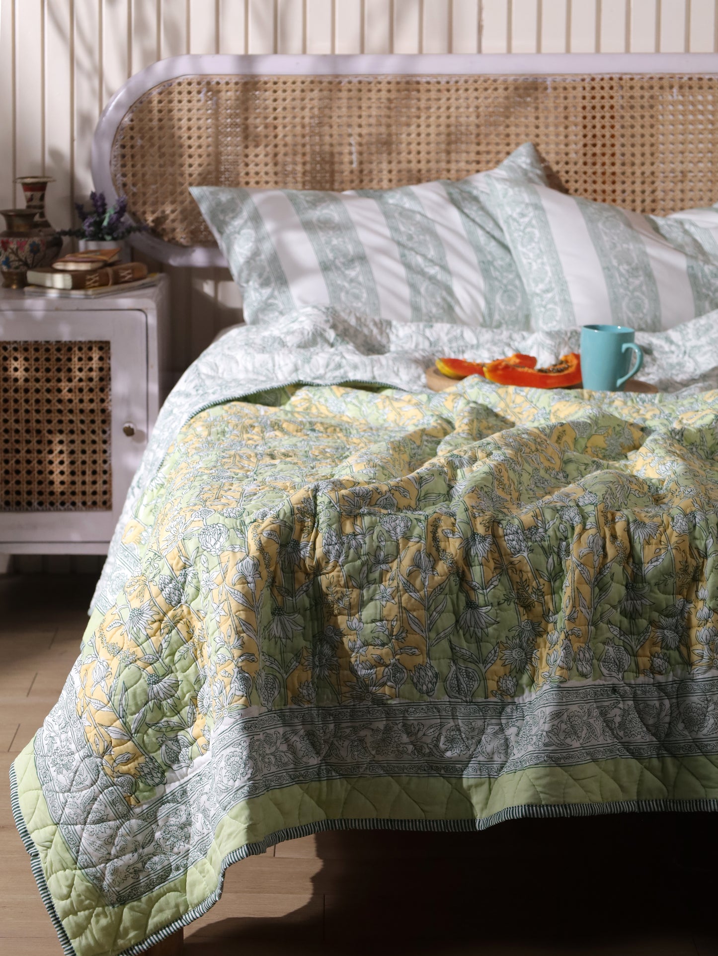 Parrot and yellow gadh jaal mulmul quilt