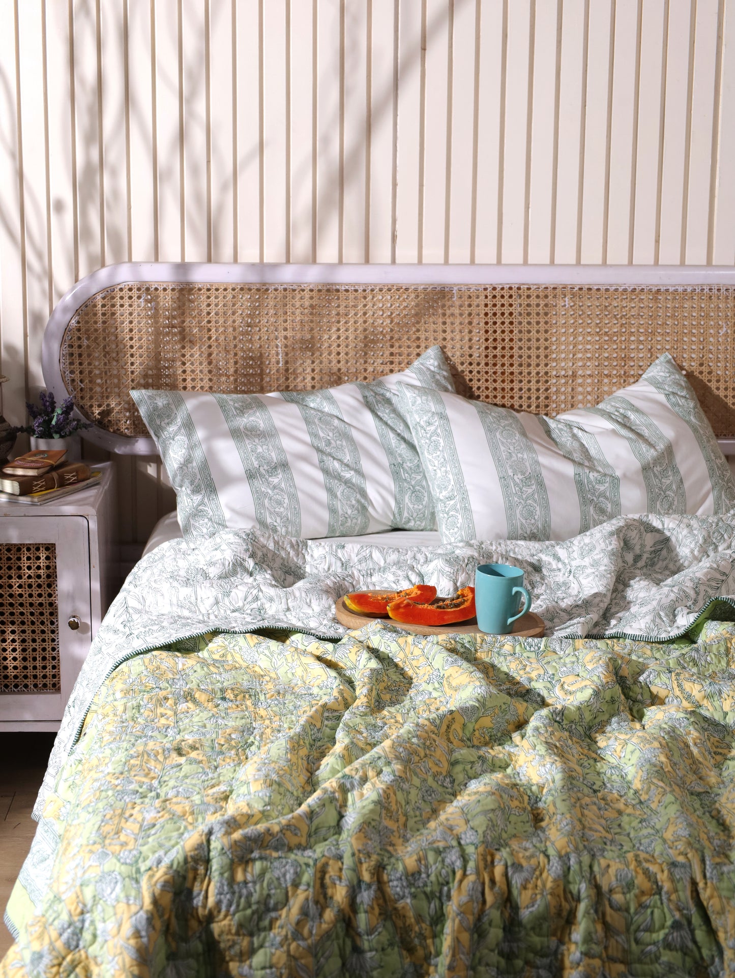 Parrot and yellow gadh jaal mulmul quilt