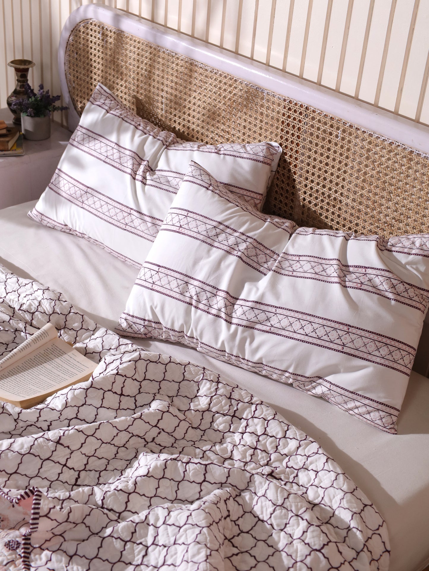 Lilac and maroon scattered ethnic mulmul quilt