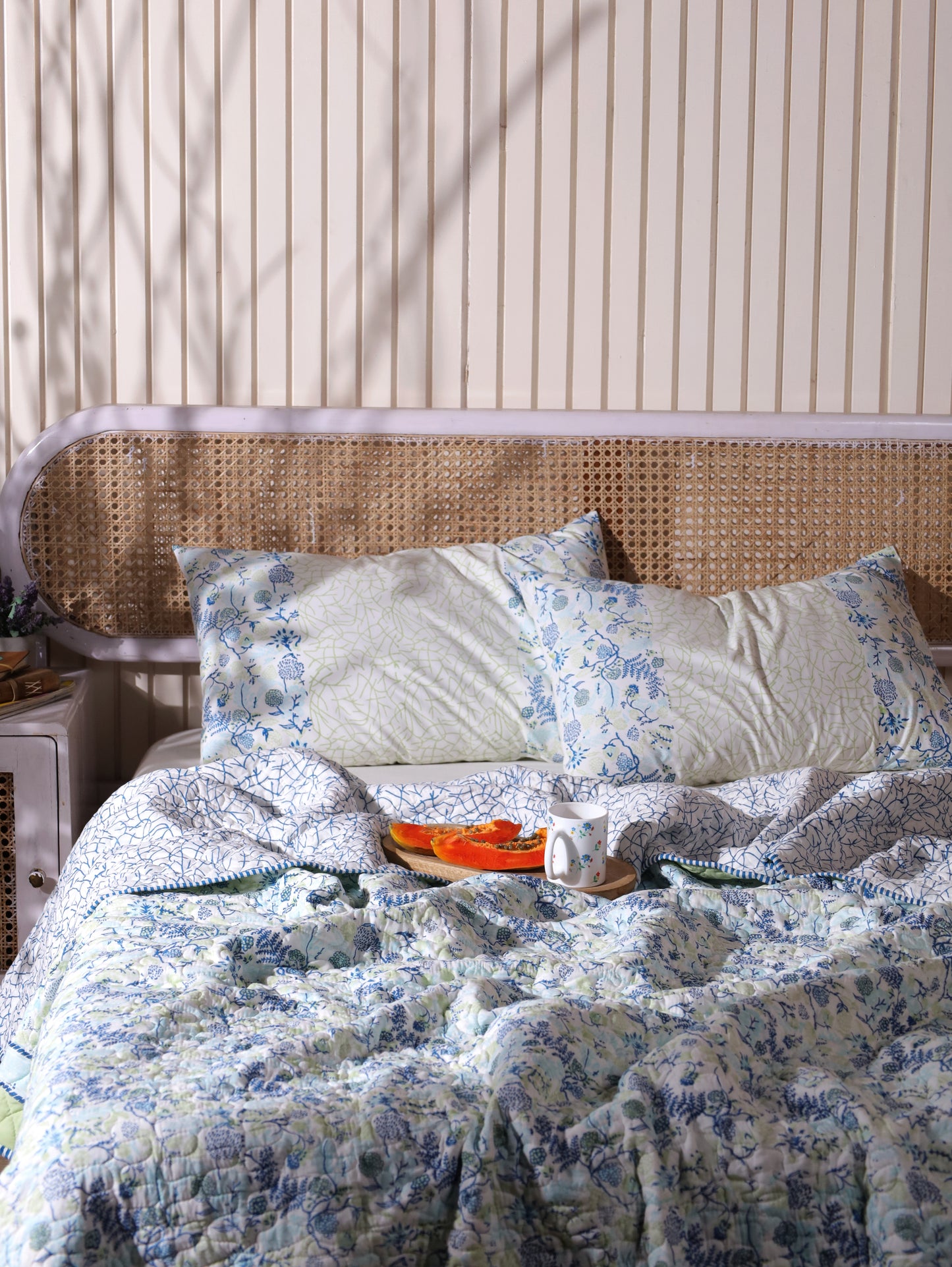 Blues and parrot kamal phool mulmul quilt (floral jaal)