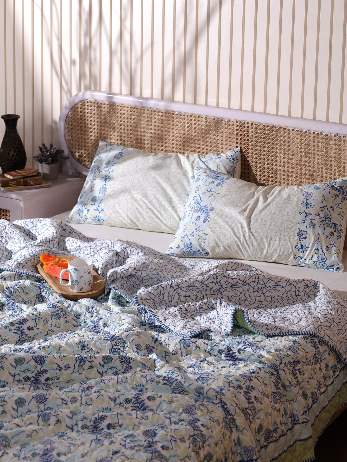 Blues and parrot kamal phool mulmul quilt (floral jaal)