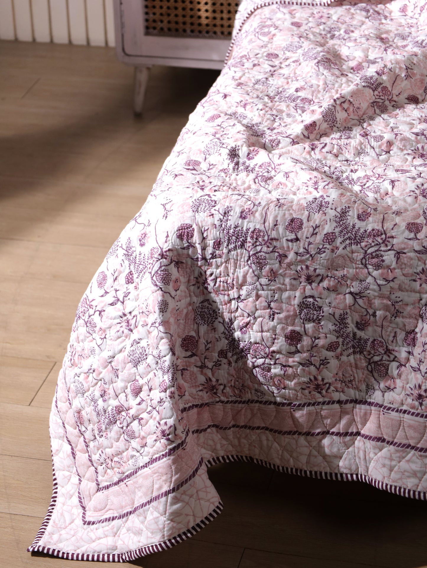 Lilac and pink kamal phool mulmul quilt (floral jaal)
