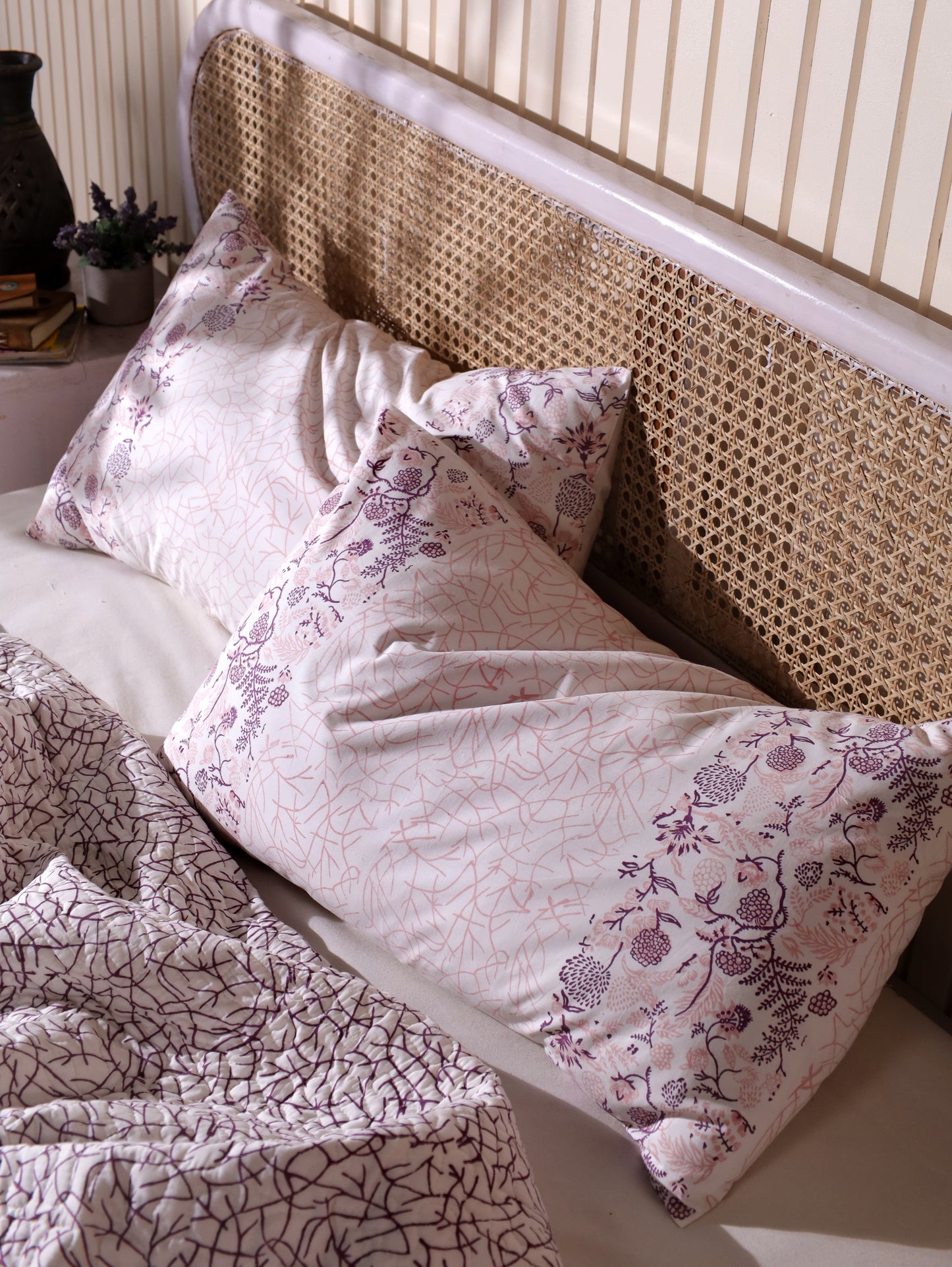 Lilac and pink kamal phool mulmul quilt (floral jaal)