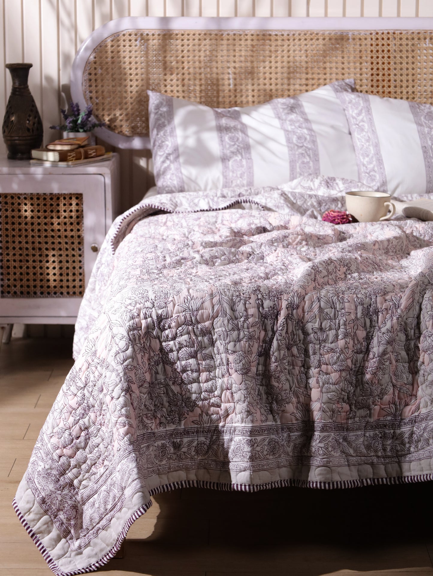 Pink and grey gadh jaal mulmul quilt