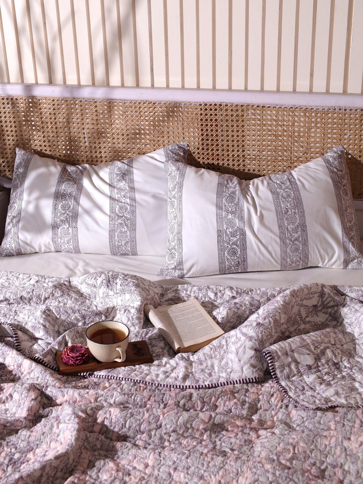 Pink and grey gadh jaal mulmul quilt