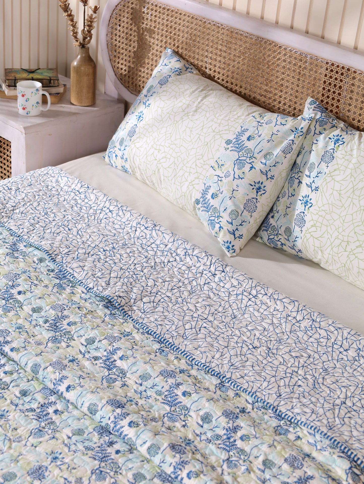 Blues and parrot kamal phool mulmul quilt (floral jaal)