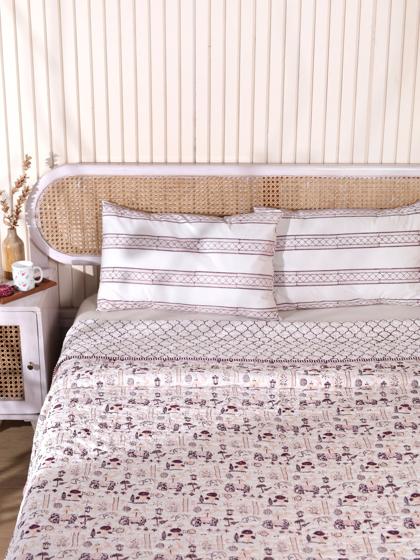 Lilac and maroon scattered ethnic mulmul quilt