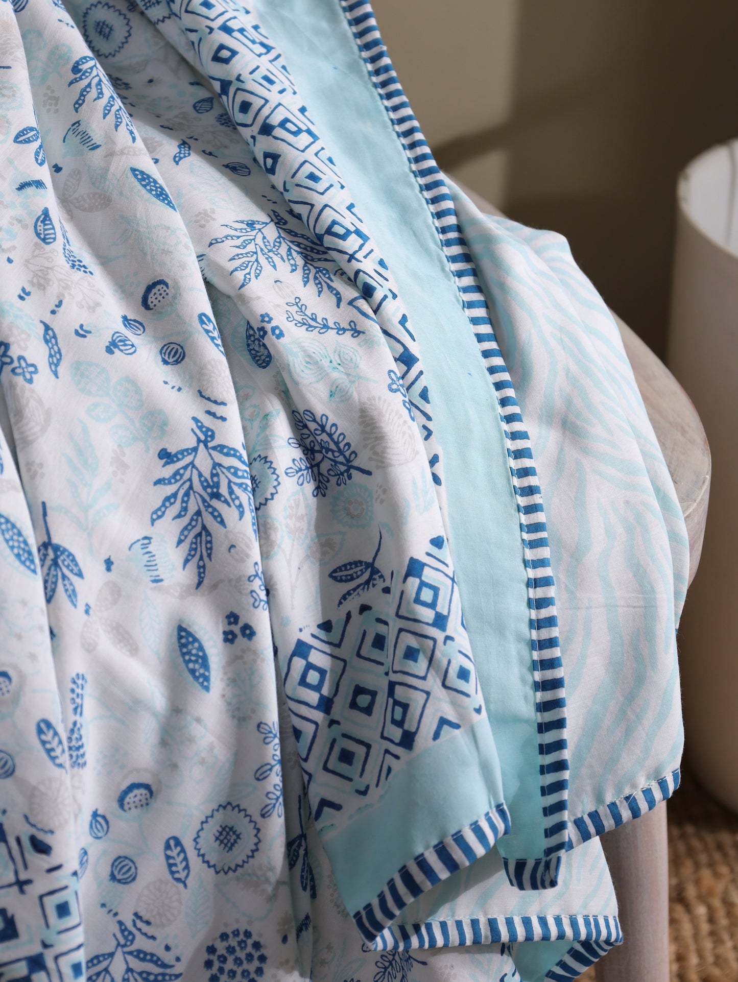 Shades of blue teen anaar mulmul dohar (abstract jaal)