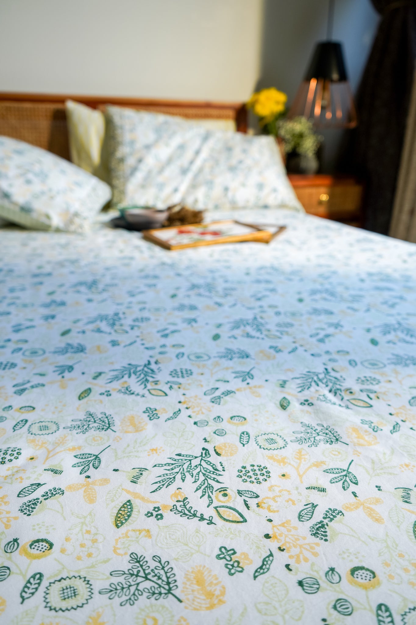 Green parrot and yellow teen anaar bedsheet set (abstract jaal)