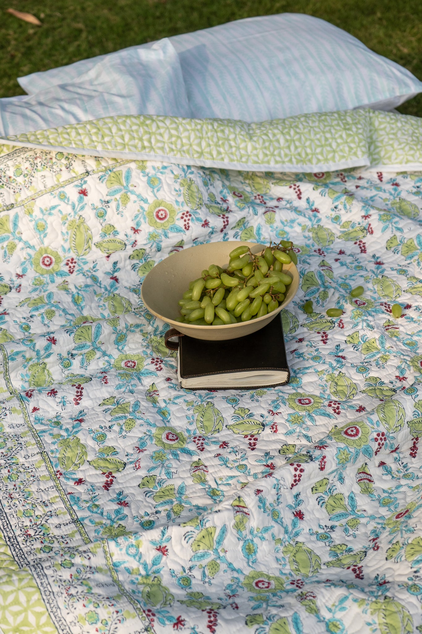 Lime and blue phal aur phool mulmul quilt