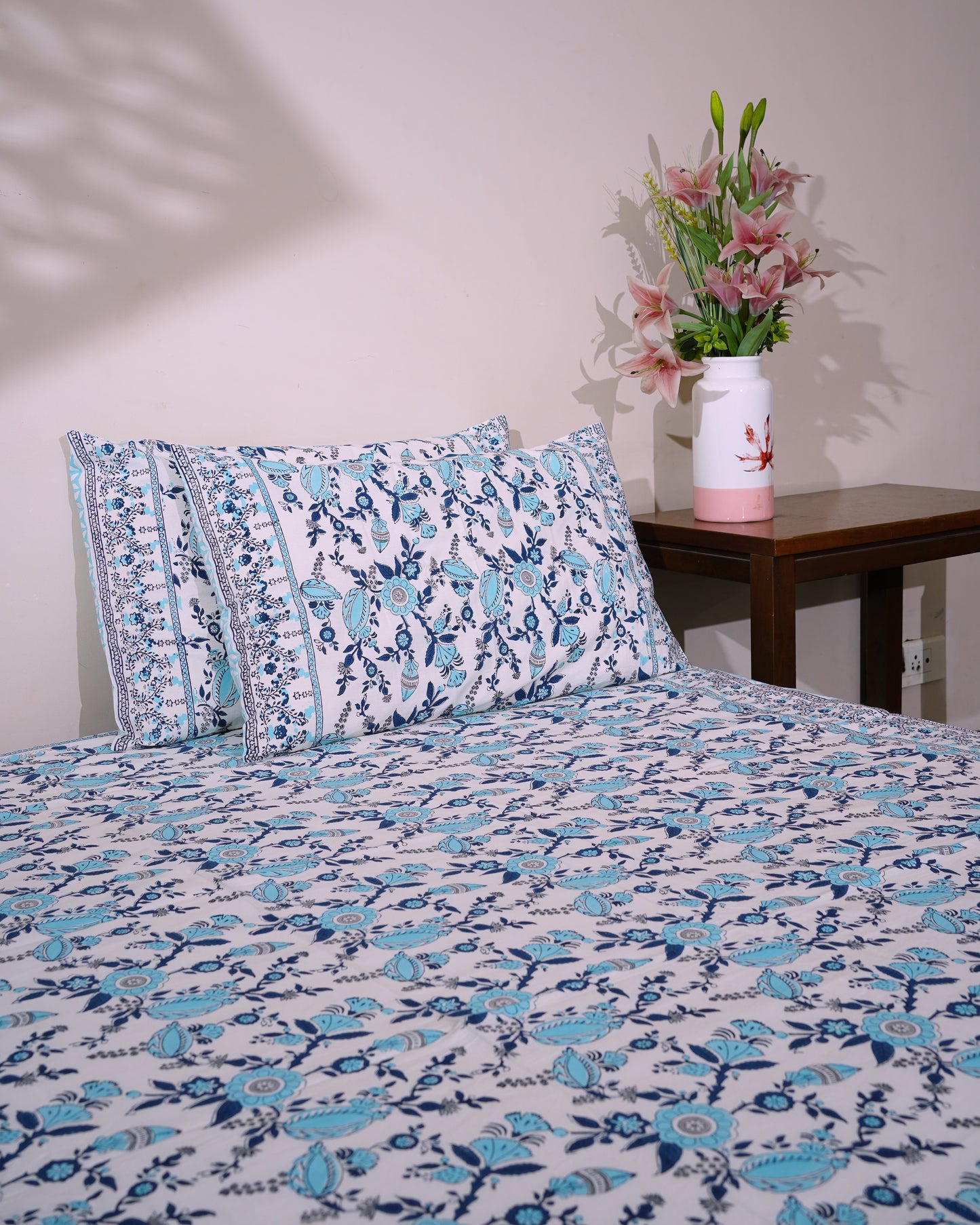 Blue and grey phal aur phool bedsheet set