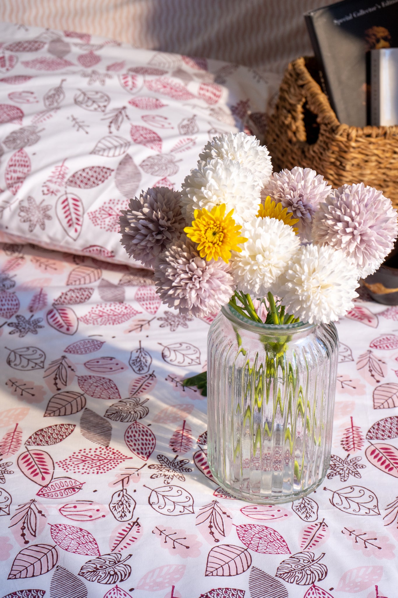 Maroon and magenta forest abstract bedsheet set