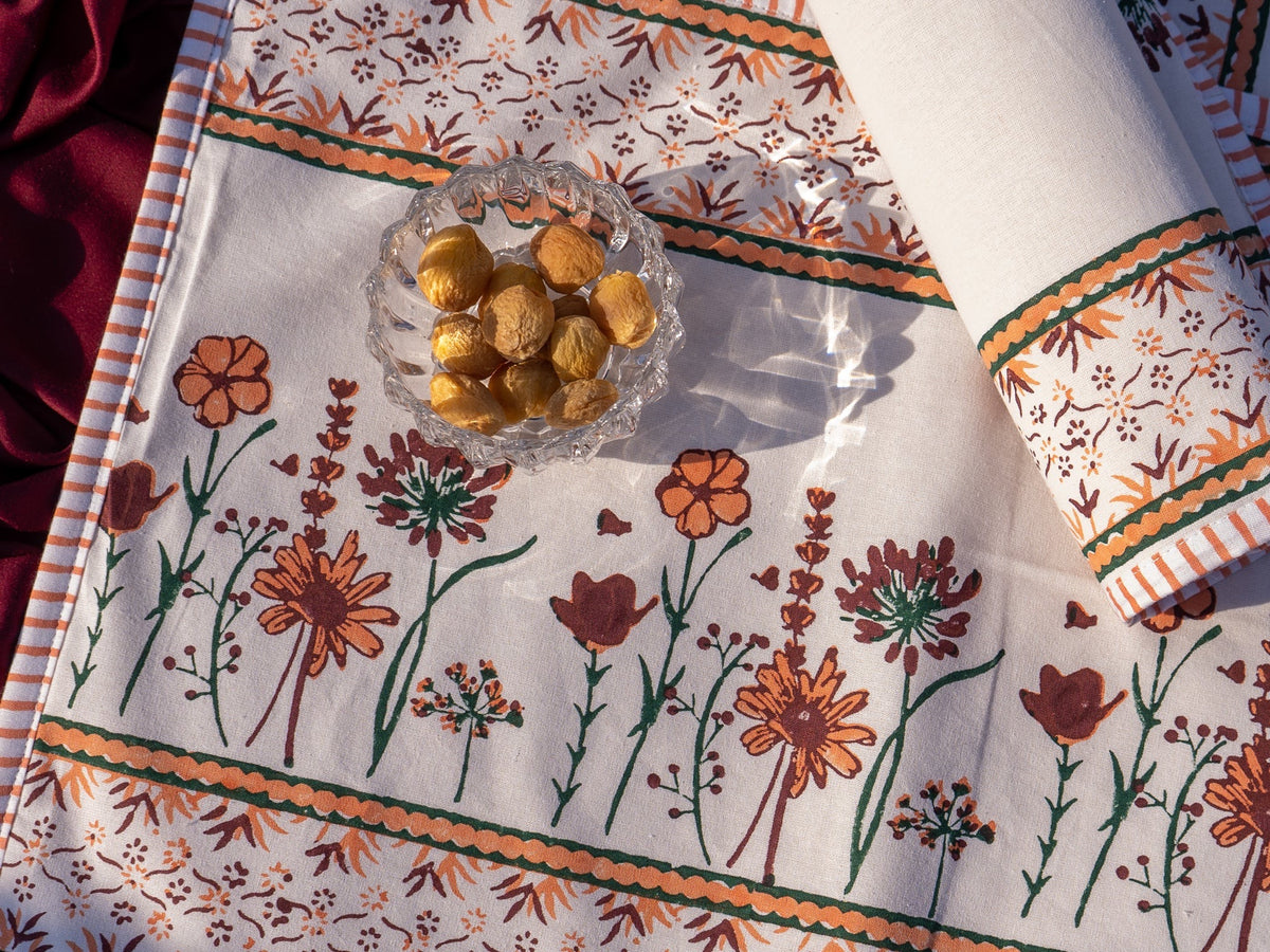 Maroon orange blooming flowers table/tray mat