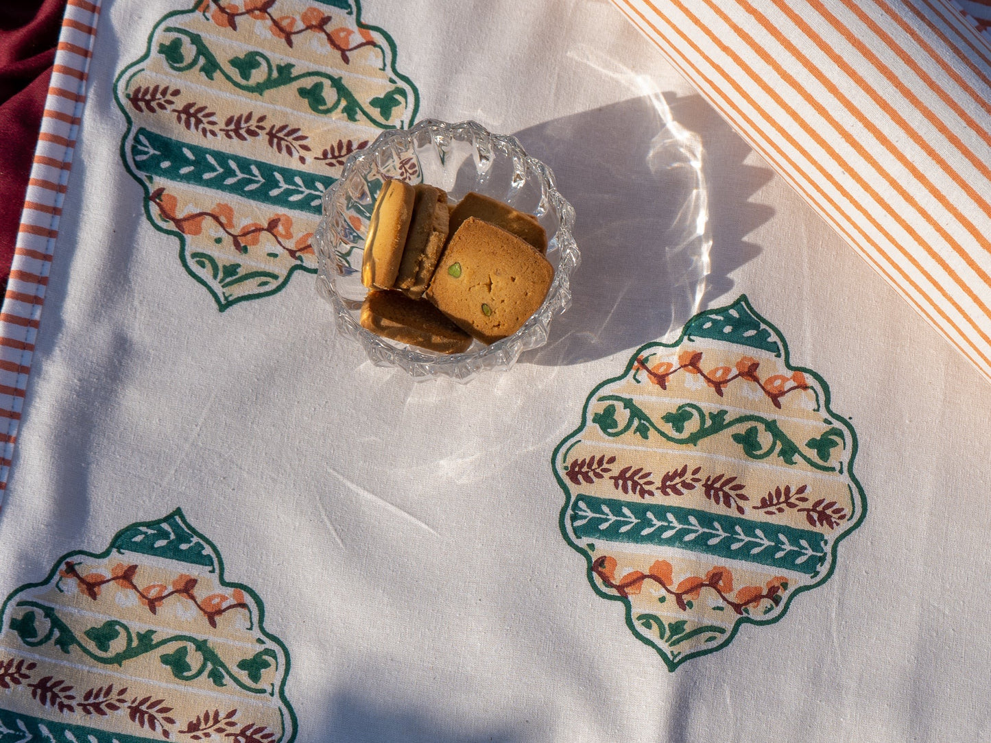 Green blue heera jaal table/tray mat