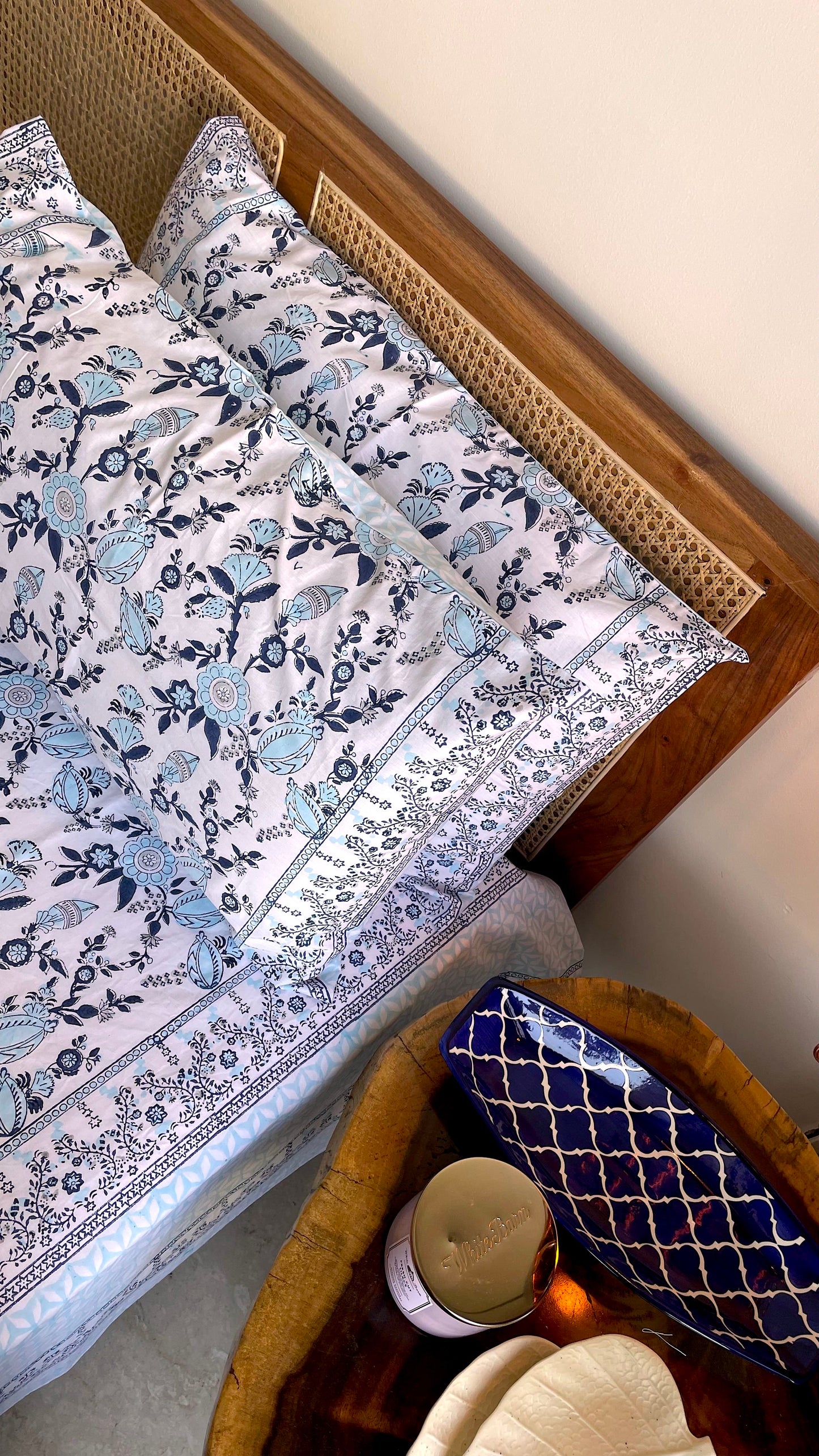 Blue and grey phal aur phool bedsheet set