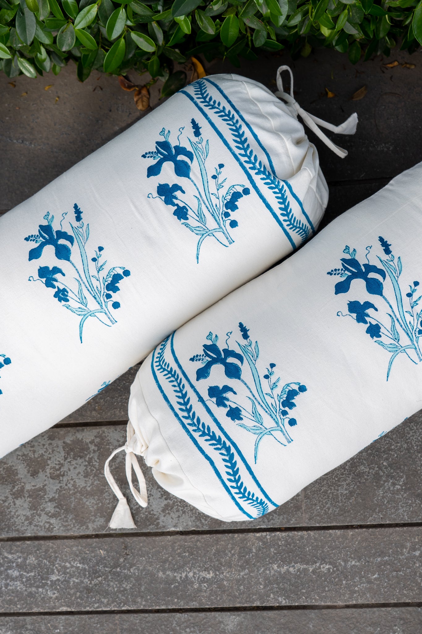 Dark and light blue ek phool bolster cover