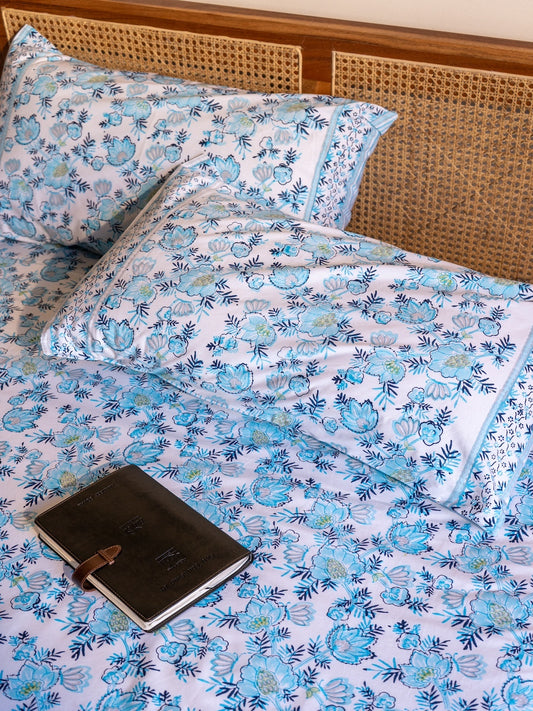Dark and light blue patte pe patta single bedsheet set