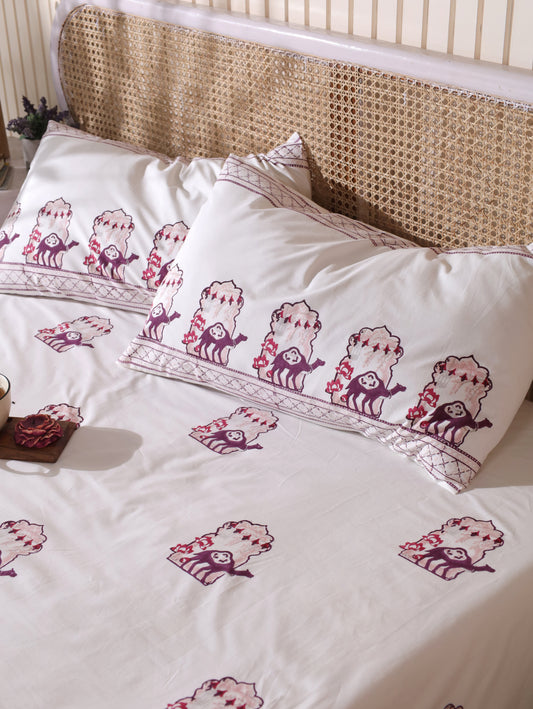Lilac and maroon jharokha motif bedsheet set