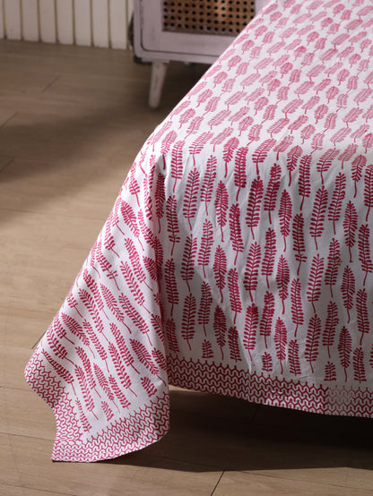 Red long leaves jaal fitted bedsheet set