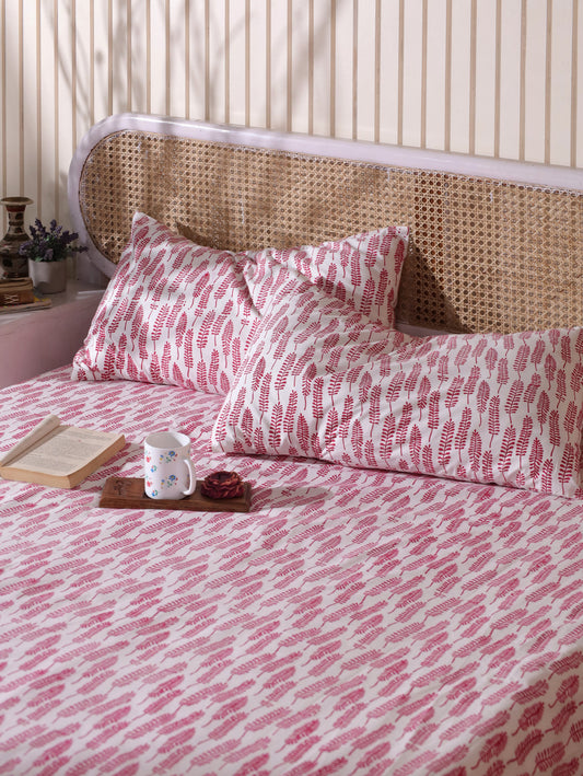 Red long leaves jaal fitted bedsheet set
