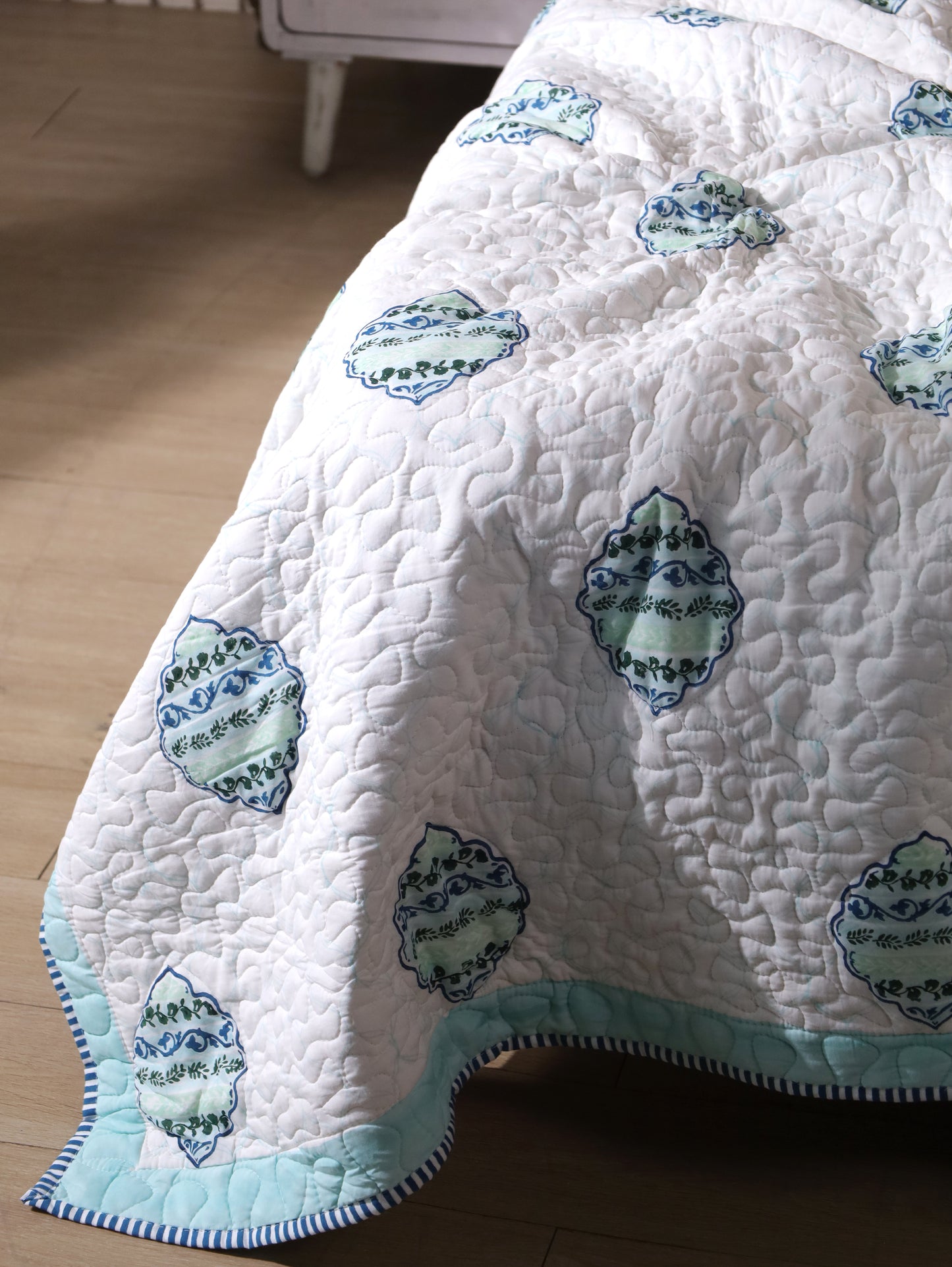 Blue and green heera jaal motif mulmul quilt