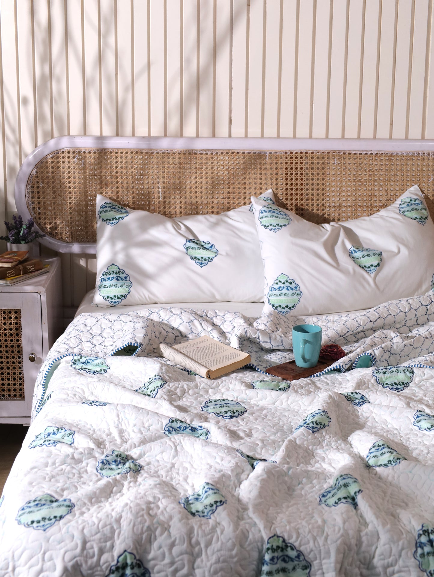 Blue and green heera jaal motif mulmul quilt