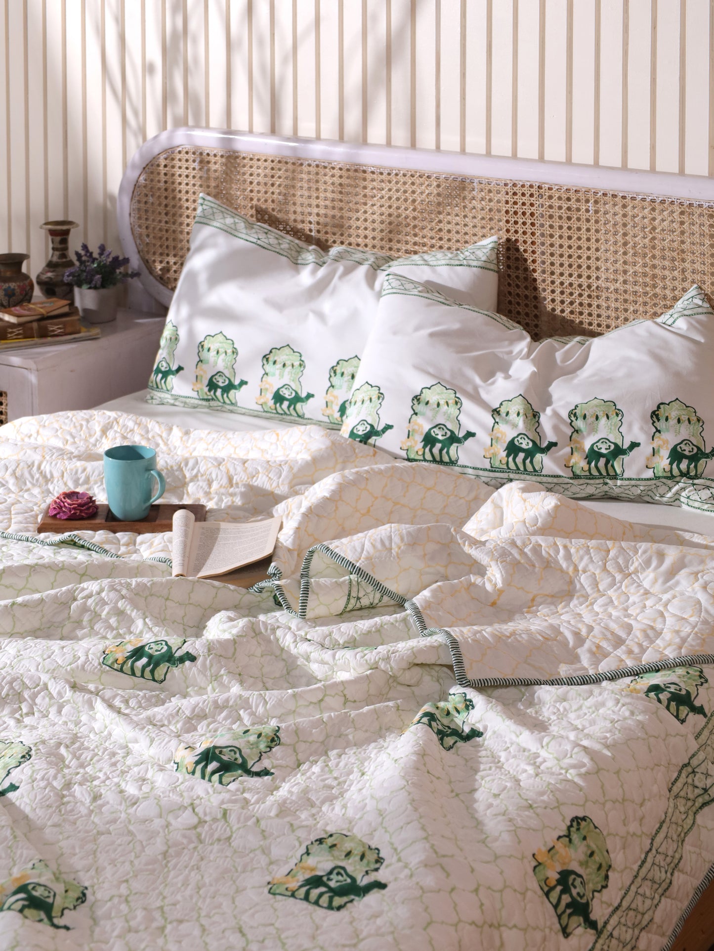 Green and yellow jharokha motif mulmul quilt