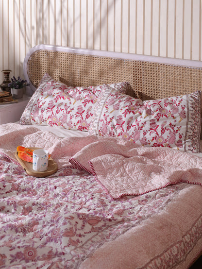 Lilac and maroon phal aur phool mulmul quilt