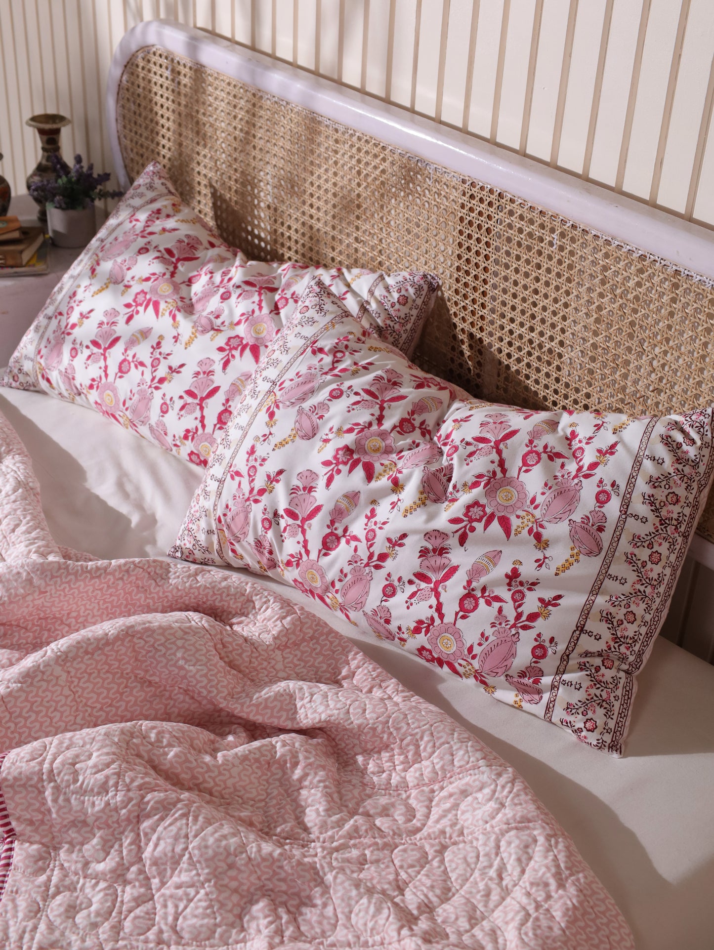 Lilac and maroon phal aur phool mulmul quilt