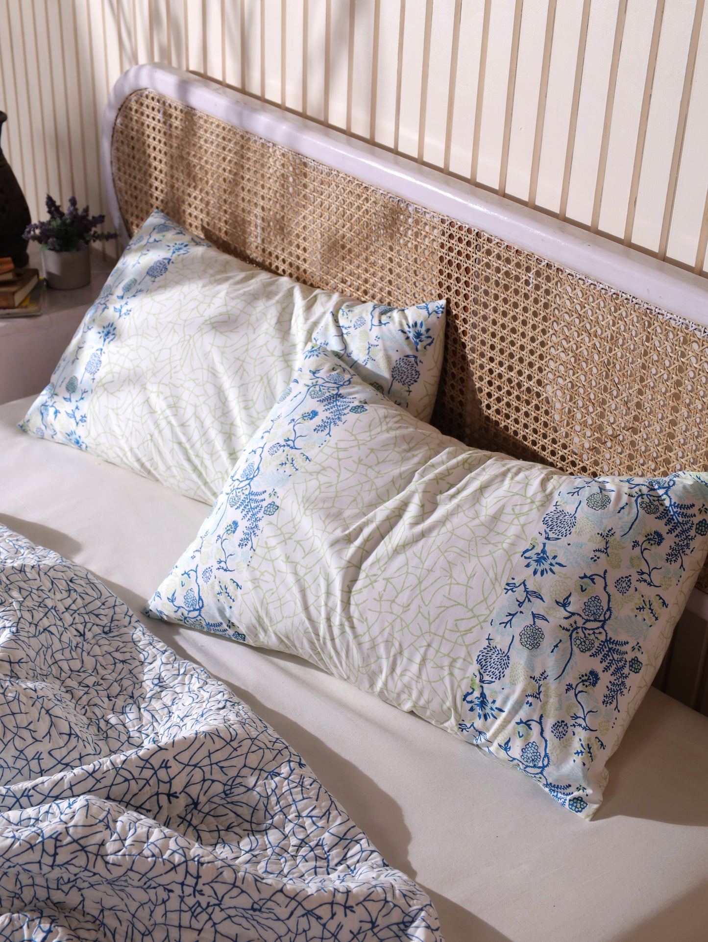 Blues and parrot kamal phool mulmul quilt (floral jaal)