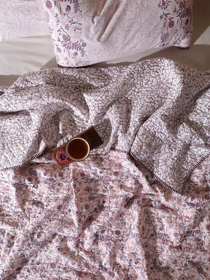 Lilac and pink kamal phool mulmul quilt (floral jaal)