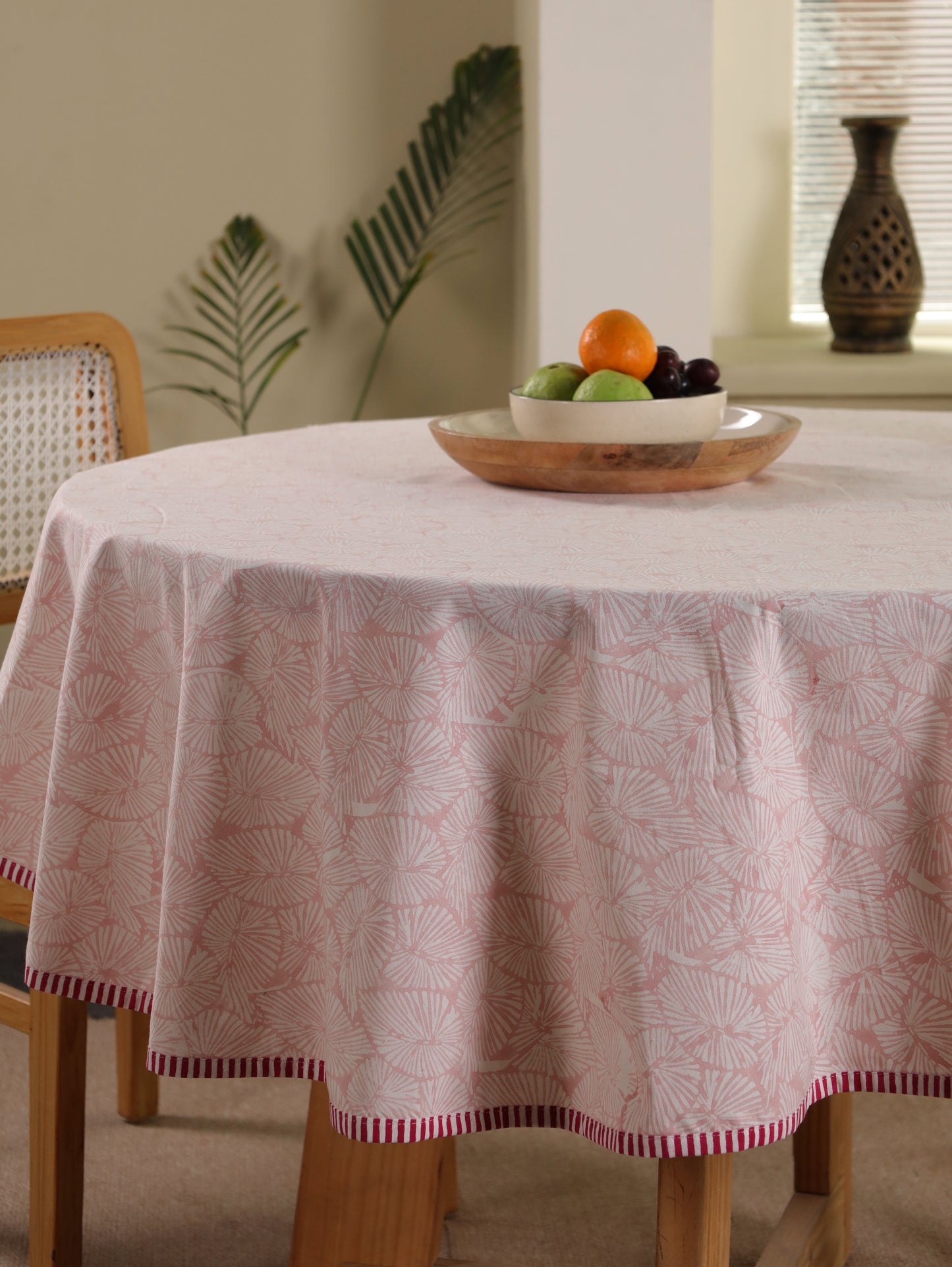 Peach small lines round table cover
