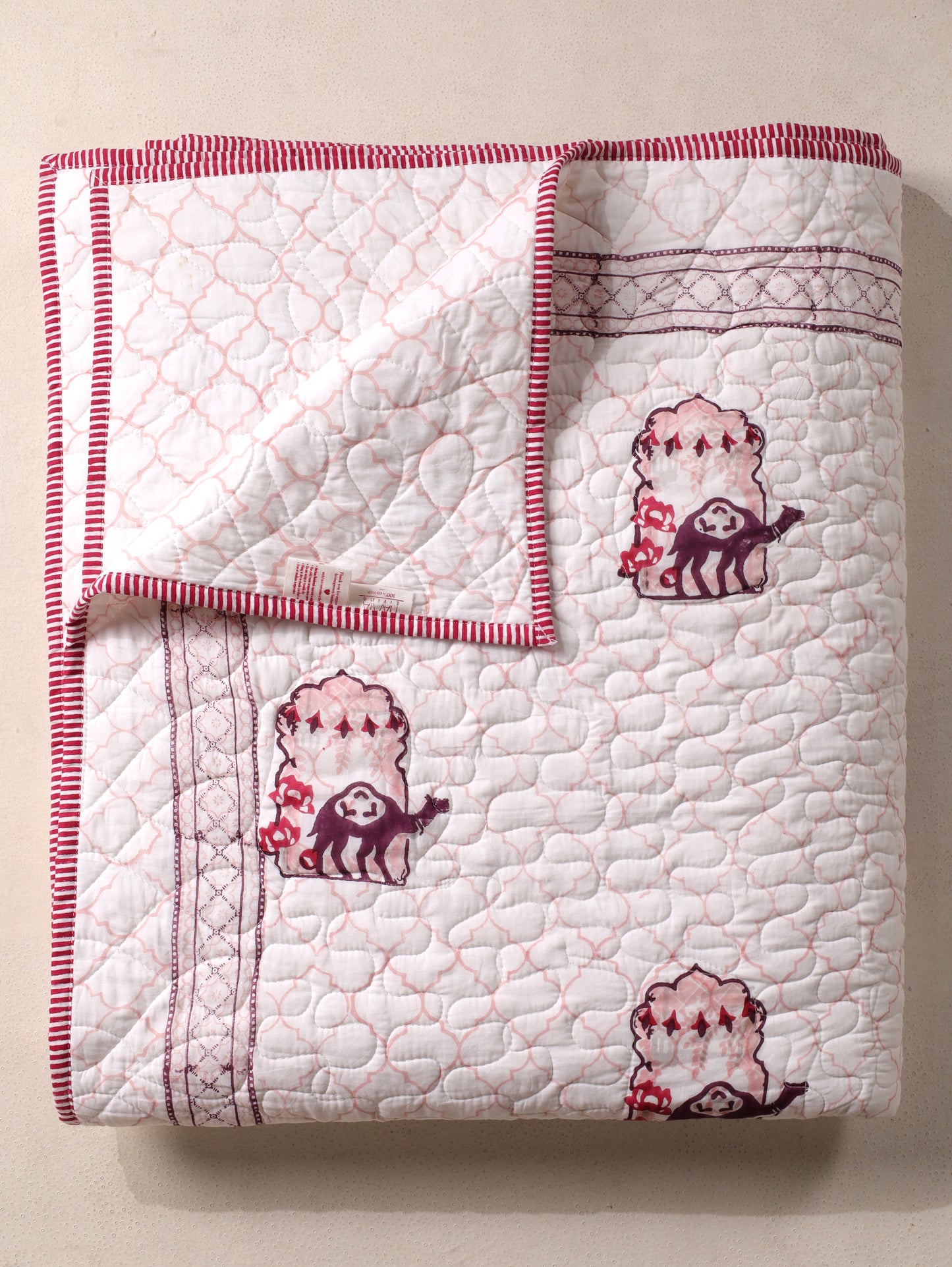 Lilac and maroon jharokha motif mulmul quilt