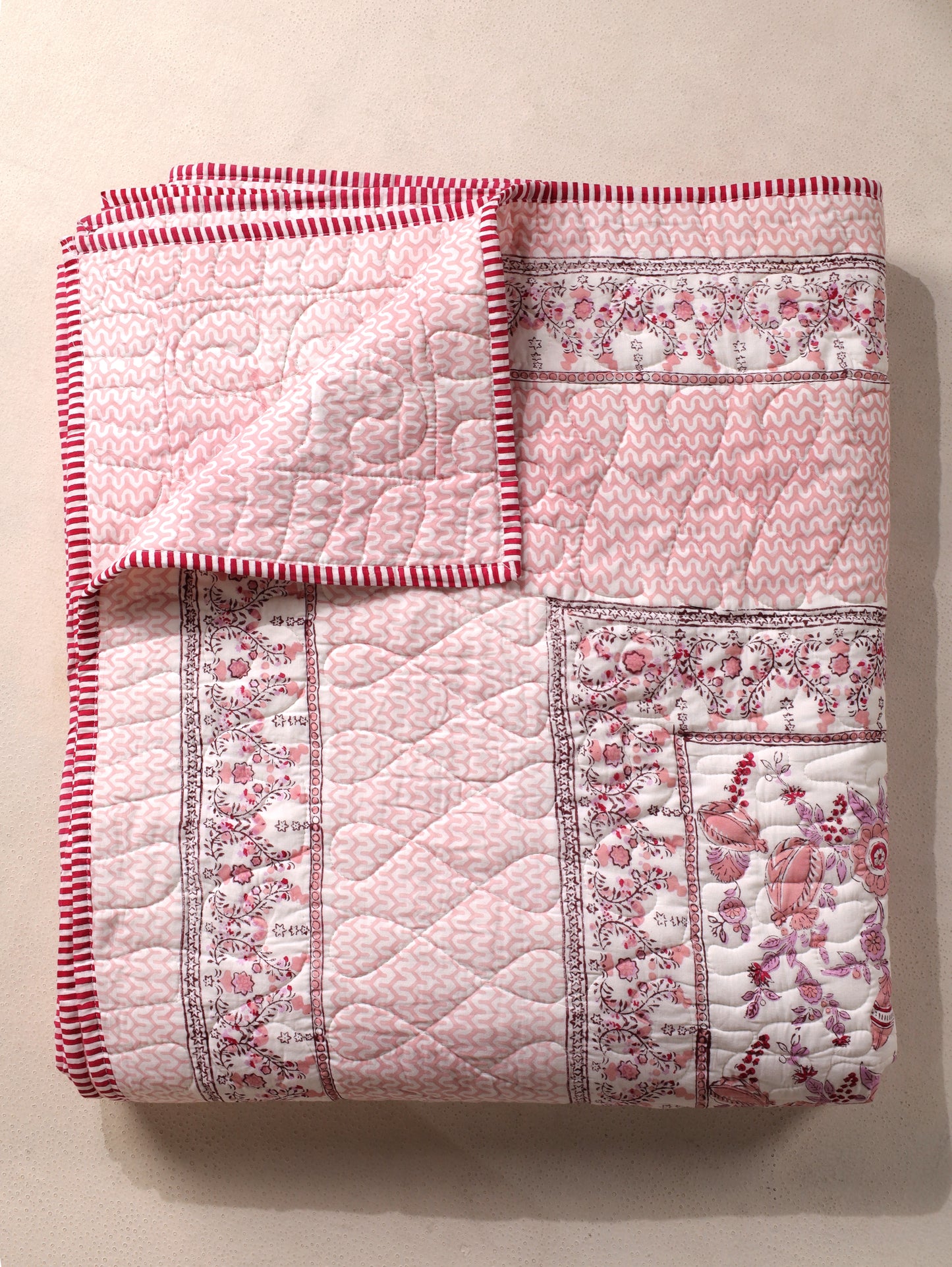 Lilac and maroon phal aur phool mulmul quilt