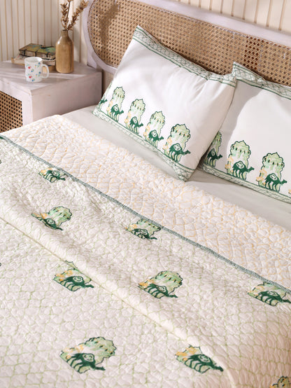 Green and yellow jharokha motif mulmul quilt