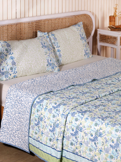 Blues and parrot kamal phool mulmul quilt (floral jaal)