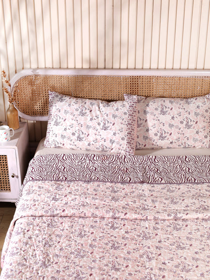 Lilac and pink teen anaar mulmul quilt (abstract jaal)