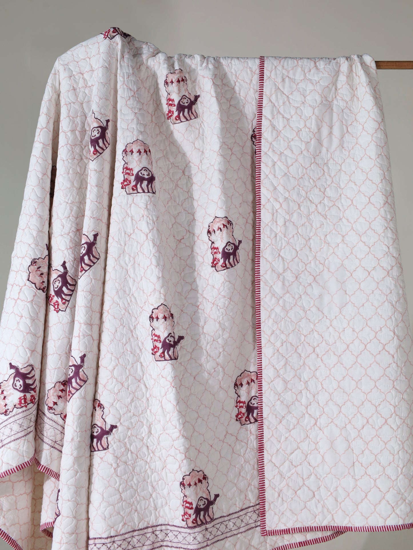 Lilac and maroon jharokha motif mulmul quilt