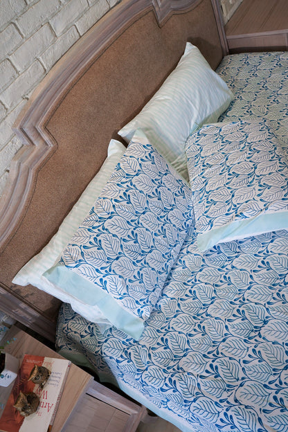 Turquoise and blue 2 colour matching motif fitted bedsheet set