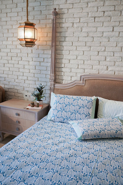 Turquoise and blue 2 colour matching motif fitted bedsheet set