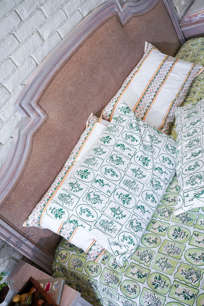 Green and yellow motif tiles fitted bedsheet set