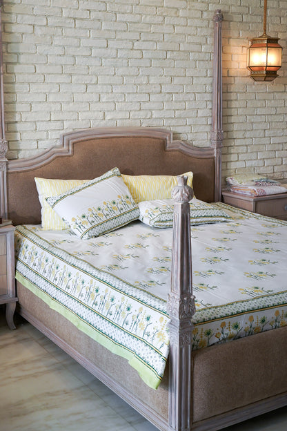 Green parrot and yellow blooming flowers bedsheet set
