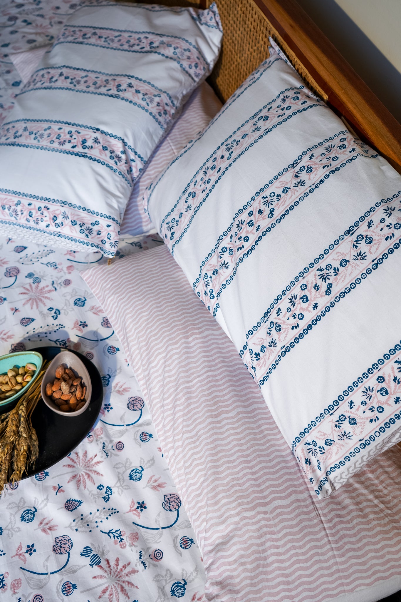 Pink blue and grey nariyal tree bedsheet set (scattered floral)