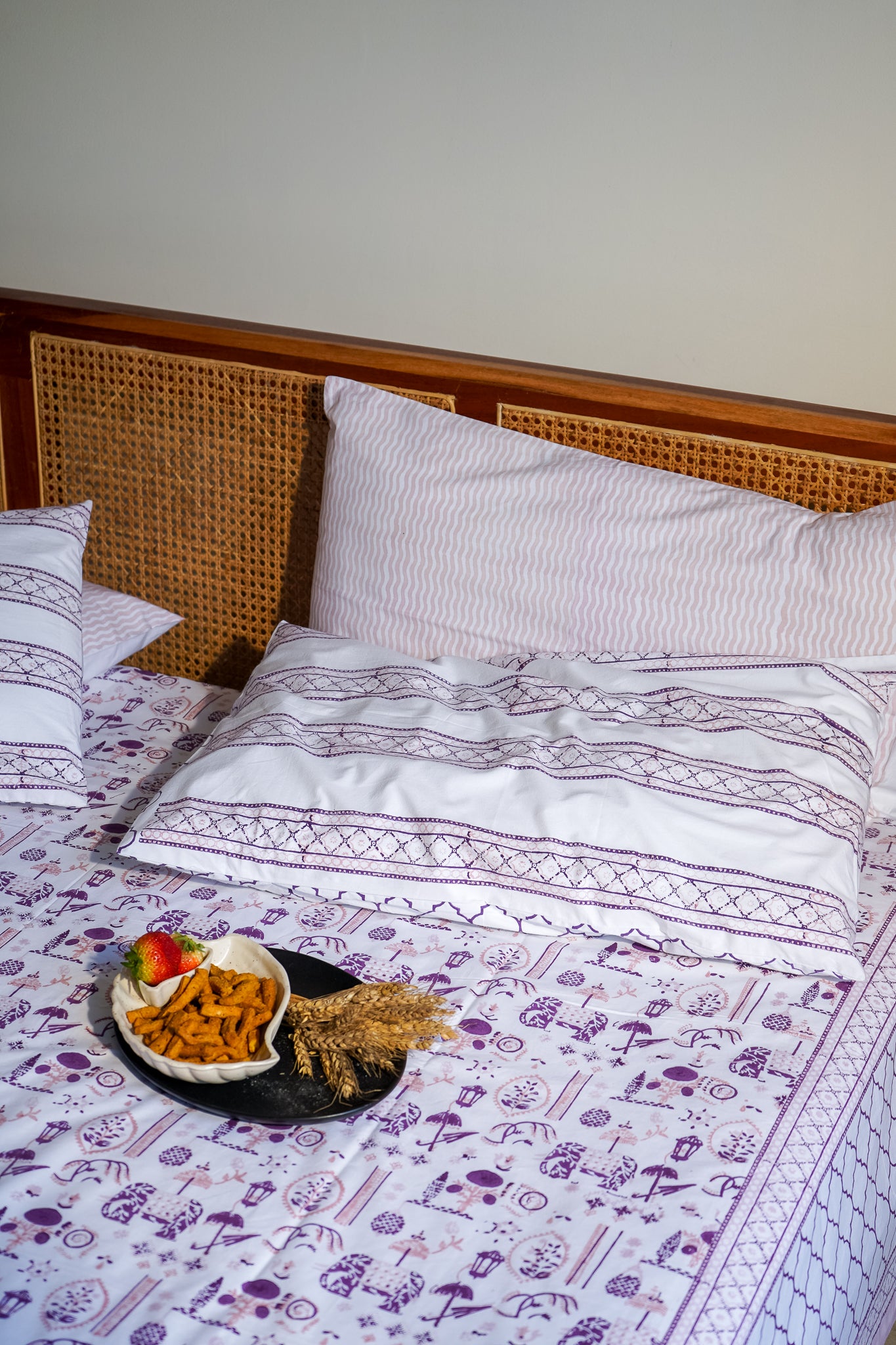 Lilac and maroon scattered ethnic bedsheet set